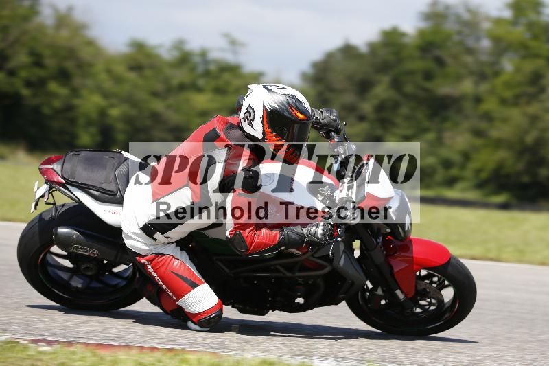 /Archiv-2024/29 12.06.2024 MOTO.CH Track Day ADR/Gruppe gelb/18